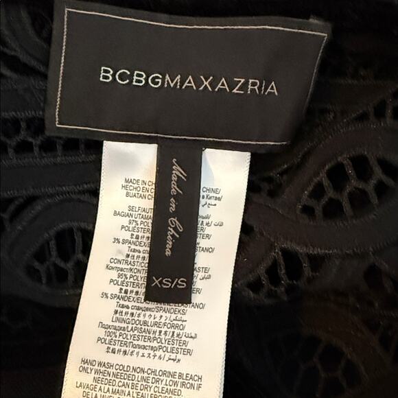 BCBGMaxAzria Navy & Black Tulle Overlay Crochet Bodice Strapless Dress & Cape - Picture 8 of 9